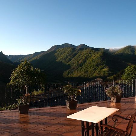 El Mirador De Fuentes Del Narcea Hotel Monco Luaran gambar
